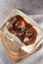 Куриные крылышки в медово-имбирном соусе